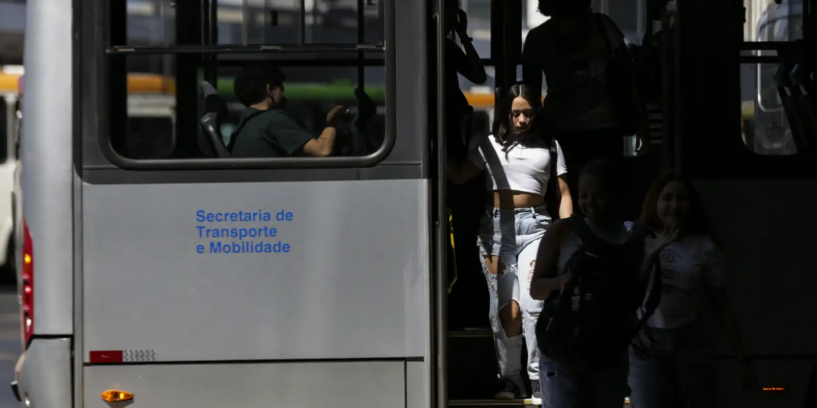 Ônibus urbanos do Rio terão orientações de combate ao assédio